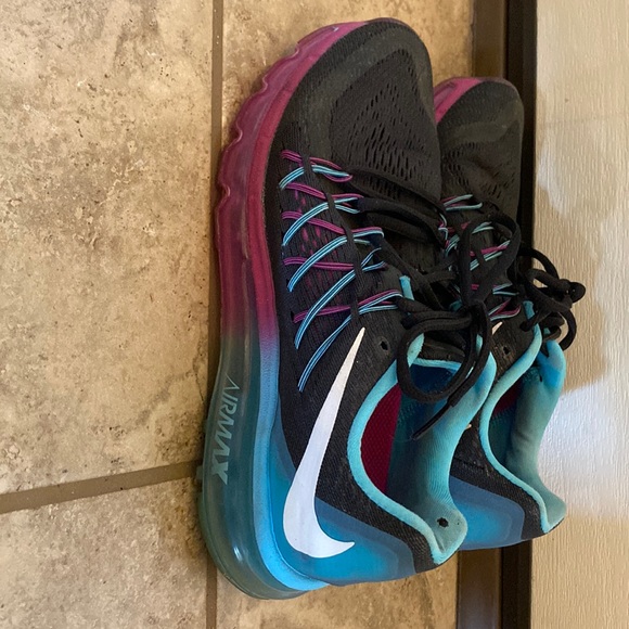 Women’s Nike Air Max - Picture 1 of 4